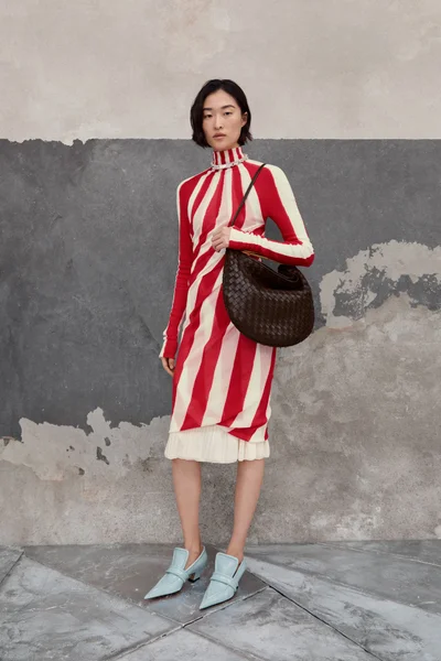 Look 60